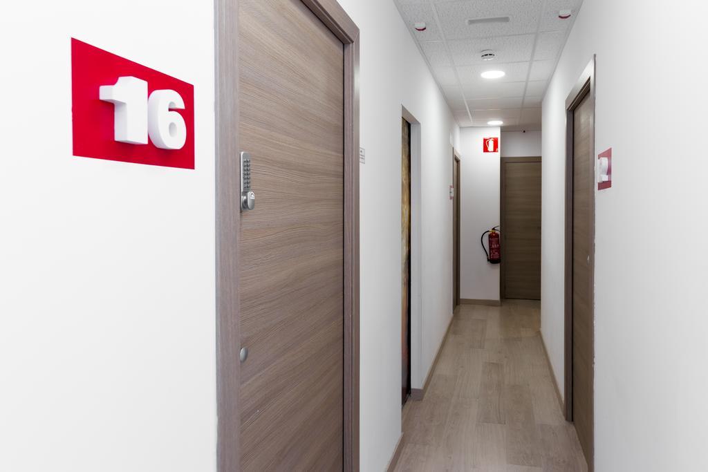 Brustar Sagrada Familia Hotel Barcelona Exterior photo